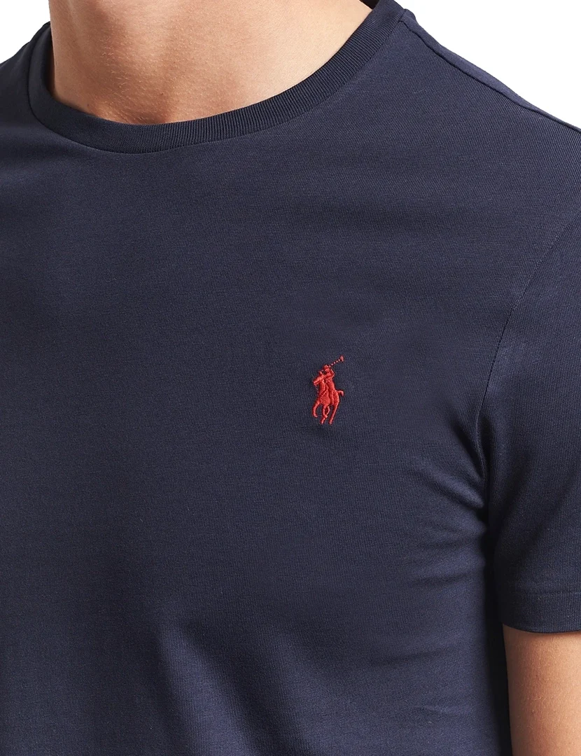 T-Shirt Slim Fit Azul Marinho Logotipo Vermelho