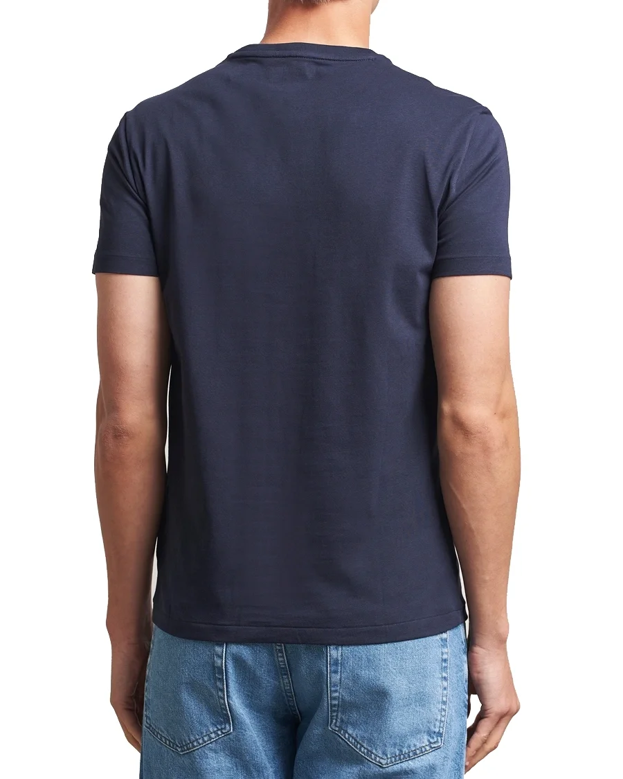 T-Shirt Slim Fit Azul Marinho Logotipo Vermelho