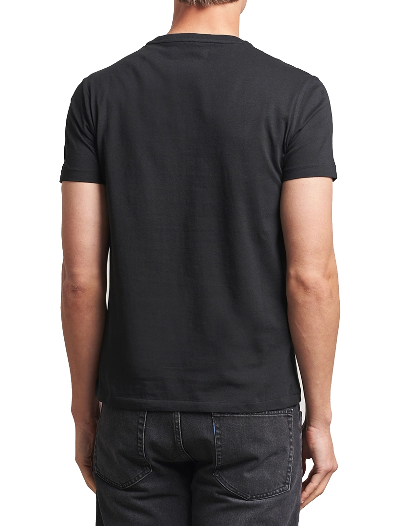 T-Shirt Slim Fit Preto Logotipo Vermelho