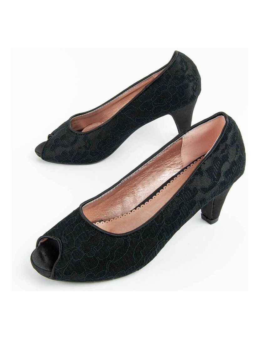 Sapatos de Salto Preto