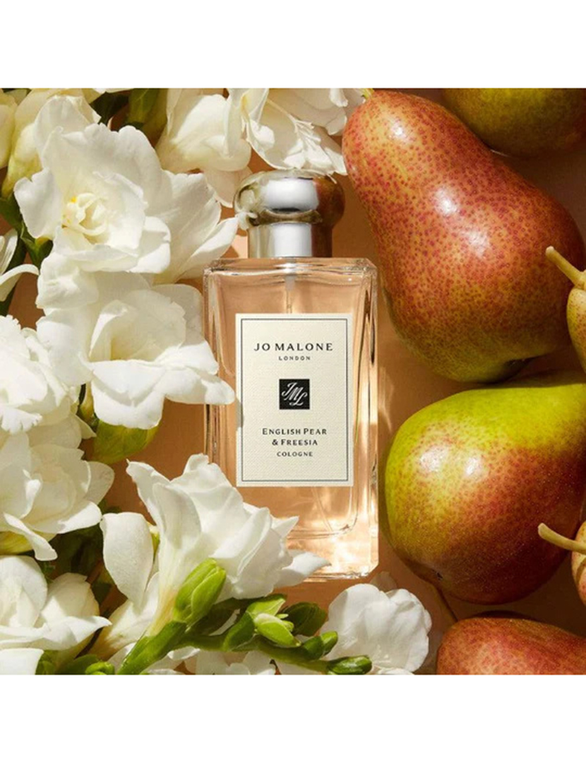 Colónia English Pear & Freesia
