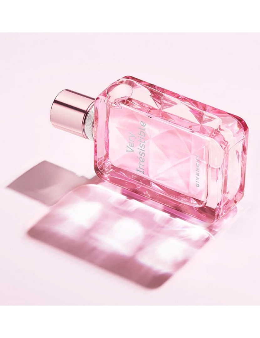 Very Irrésistible Eau de Toilette