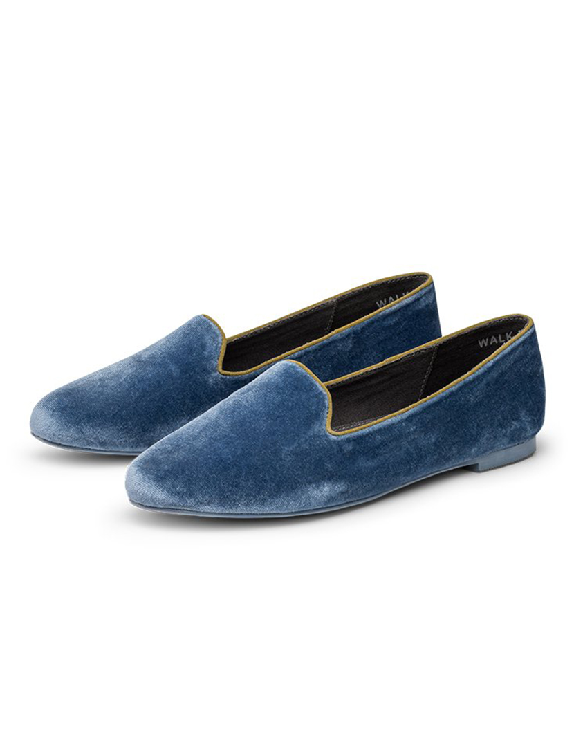 Slipper Velvet Cloudy Woman
