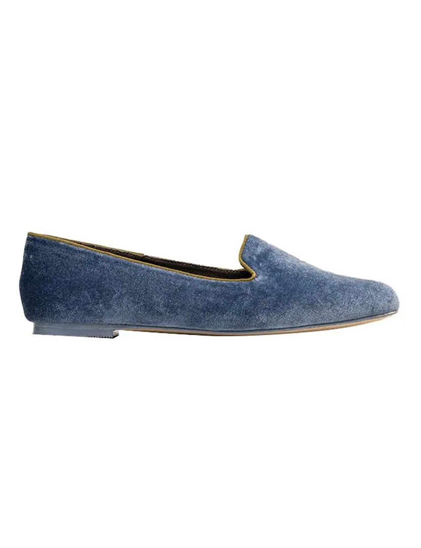 Slipper Velvet Cloudy Woman