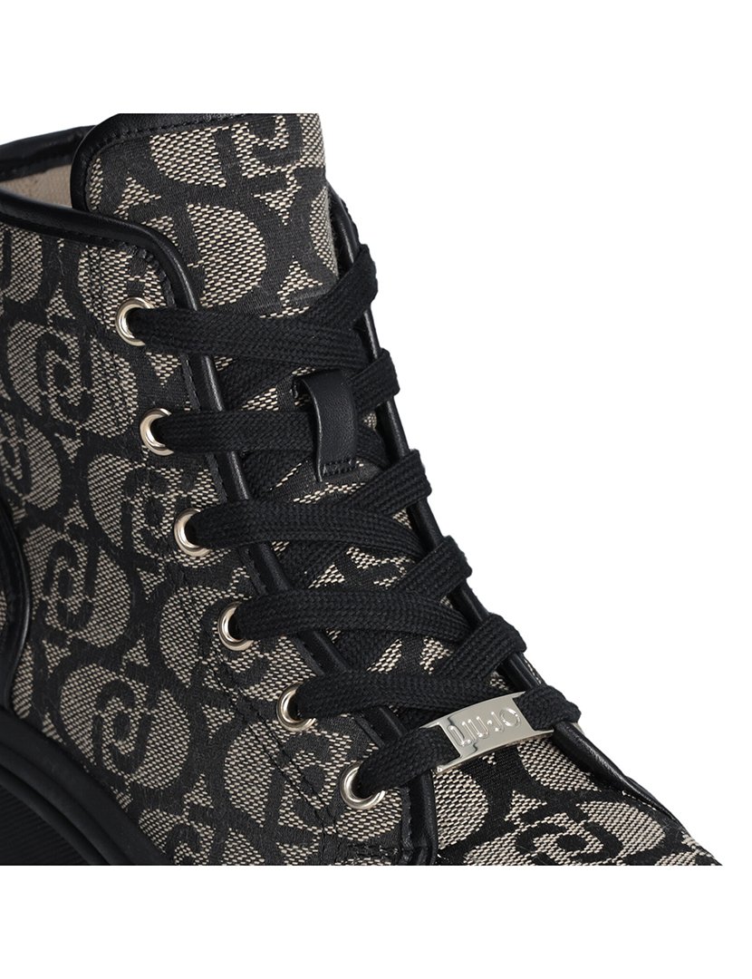 Botins Senhora Preto