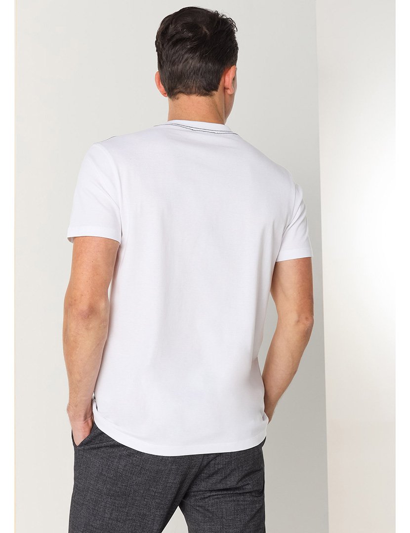 T-Shirt Homem Branco