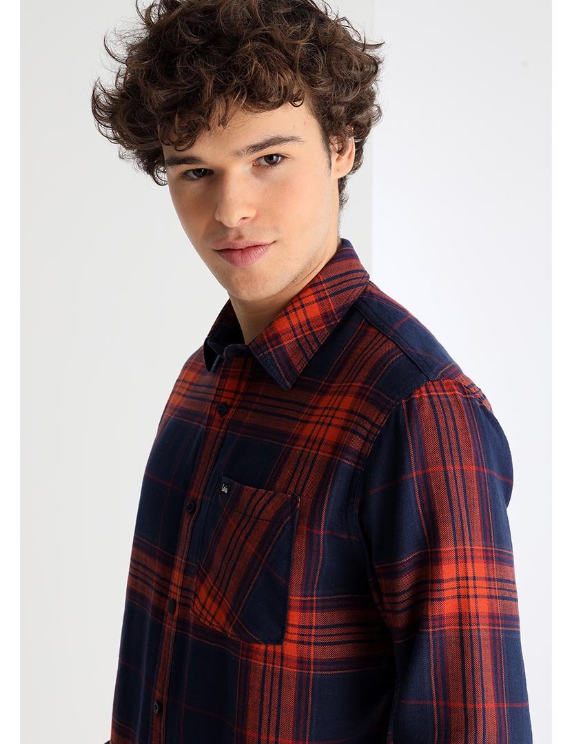 Camisa Homem com Padrão Azul e Vermelho