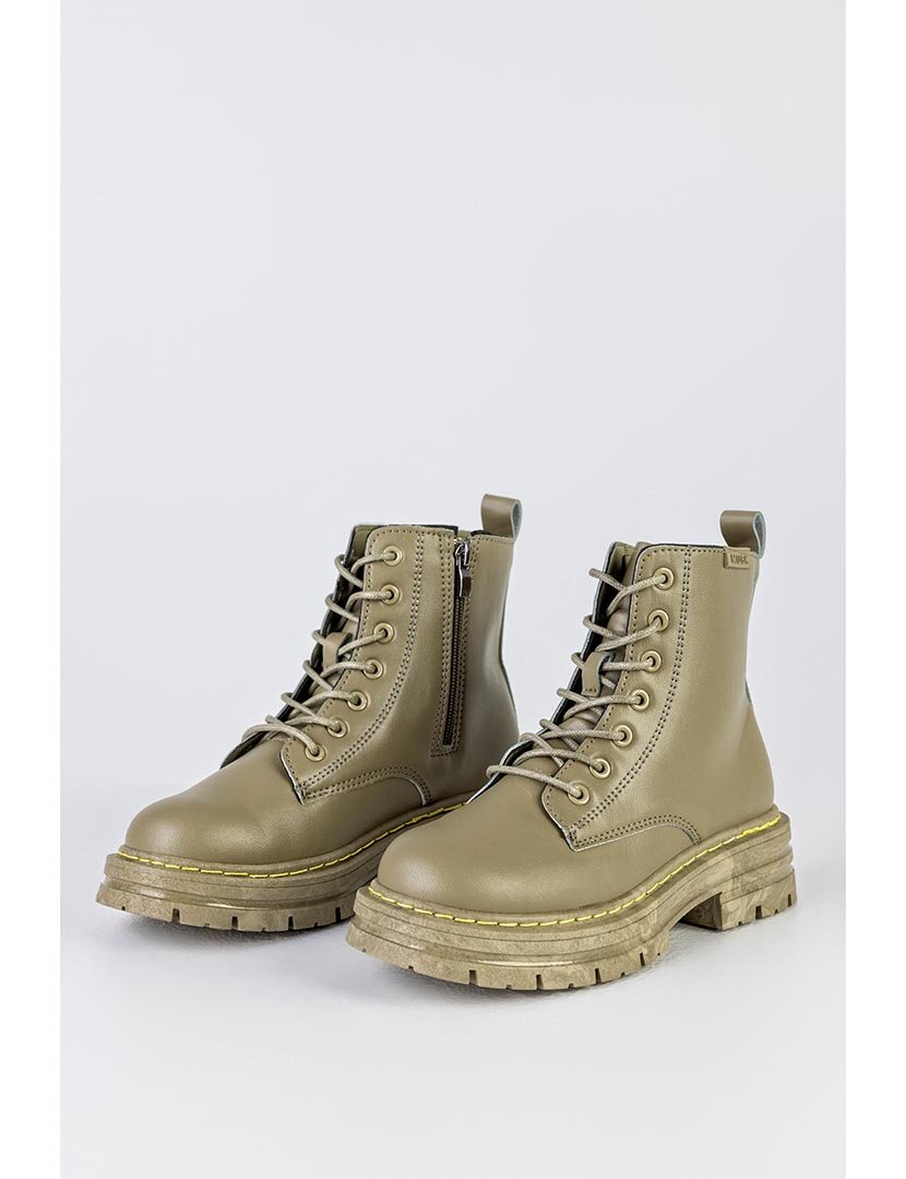 Botins com atacadores Verde