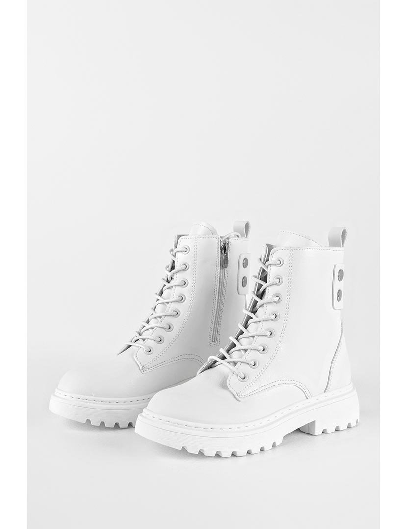 Botins com atacadores Bege