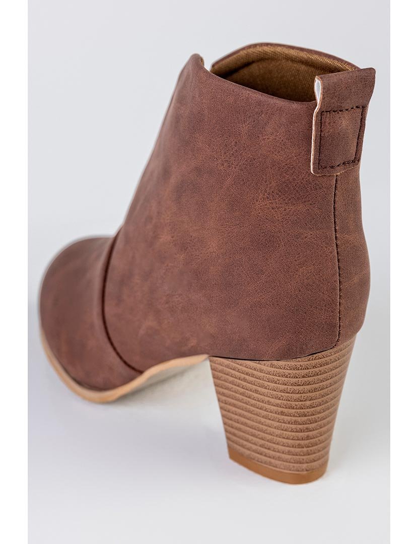 Botins corte frontal Castanho