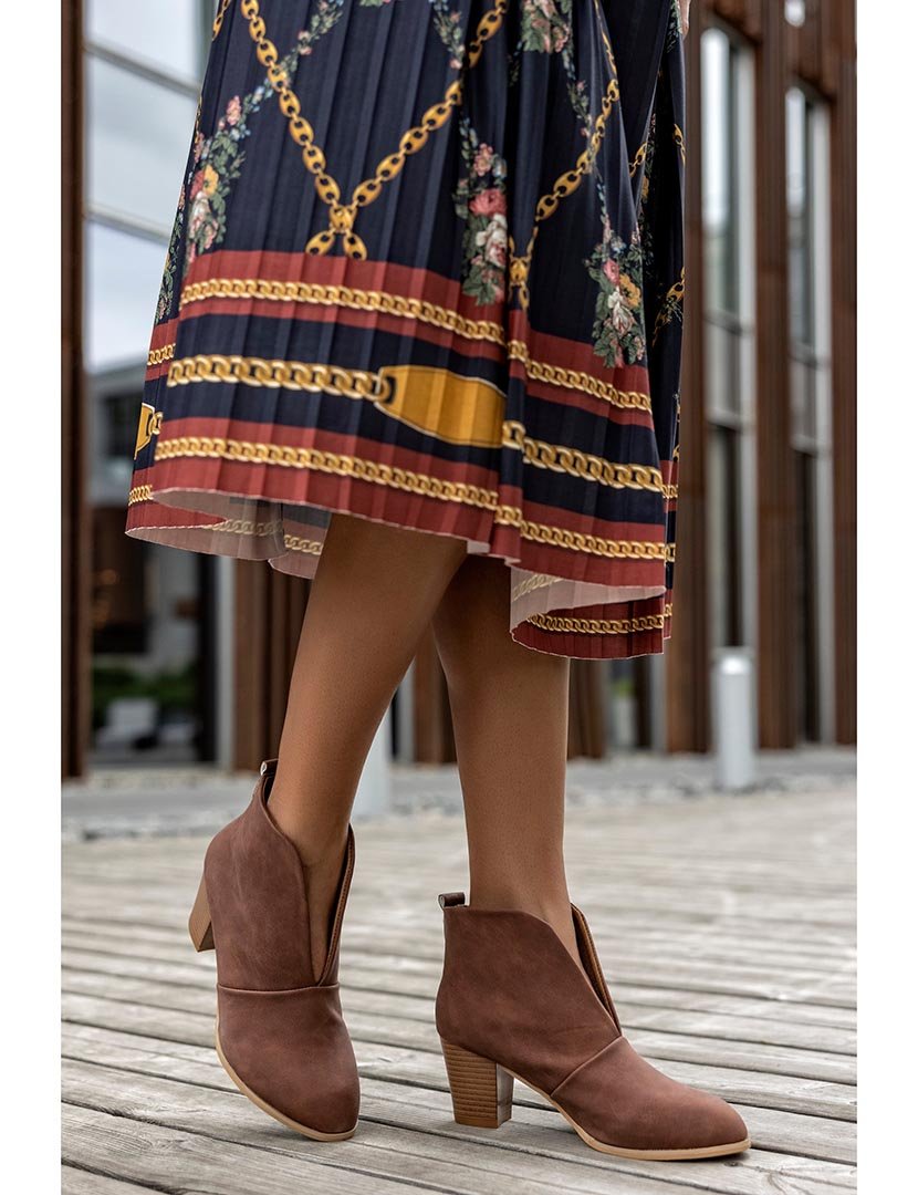 Botins corte frontal Castanho