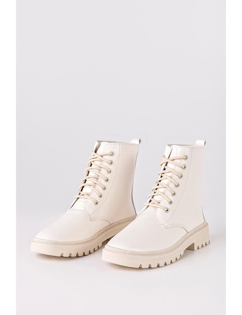 Botins com atacadores Branco