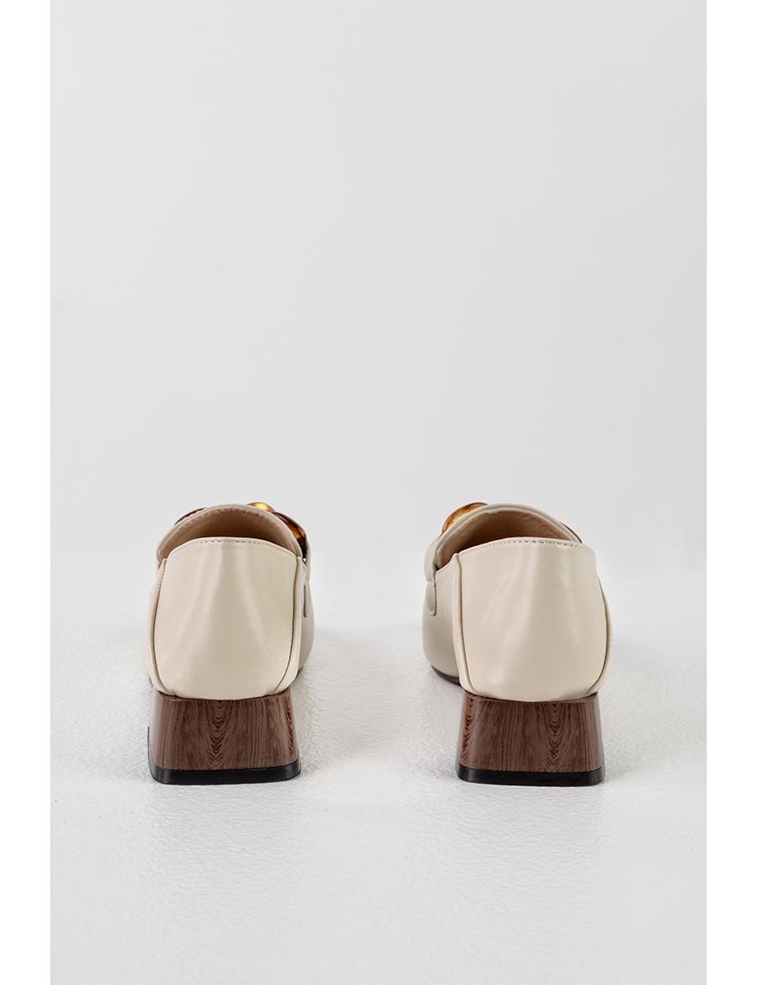 Mocassin com Salto corrente Bege