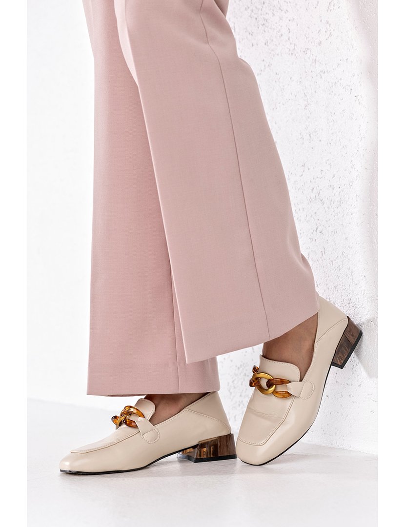 Mocassin com Salto corrente Bege