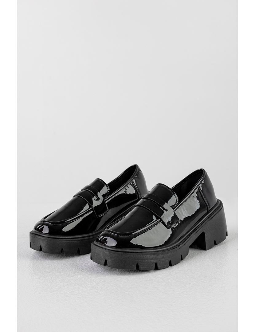 Mocassin de sola grossa envernizados Preto