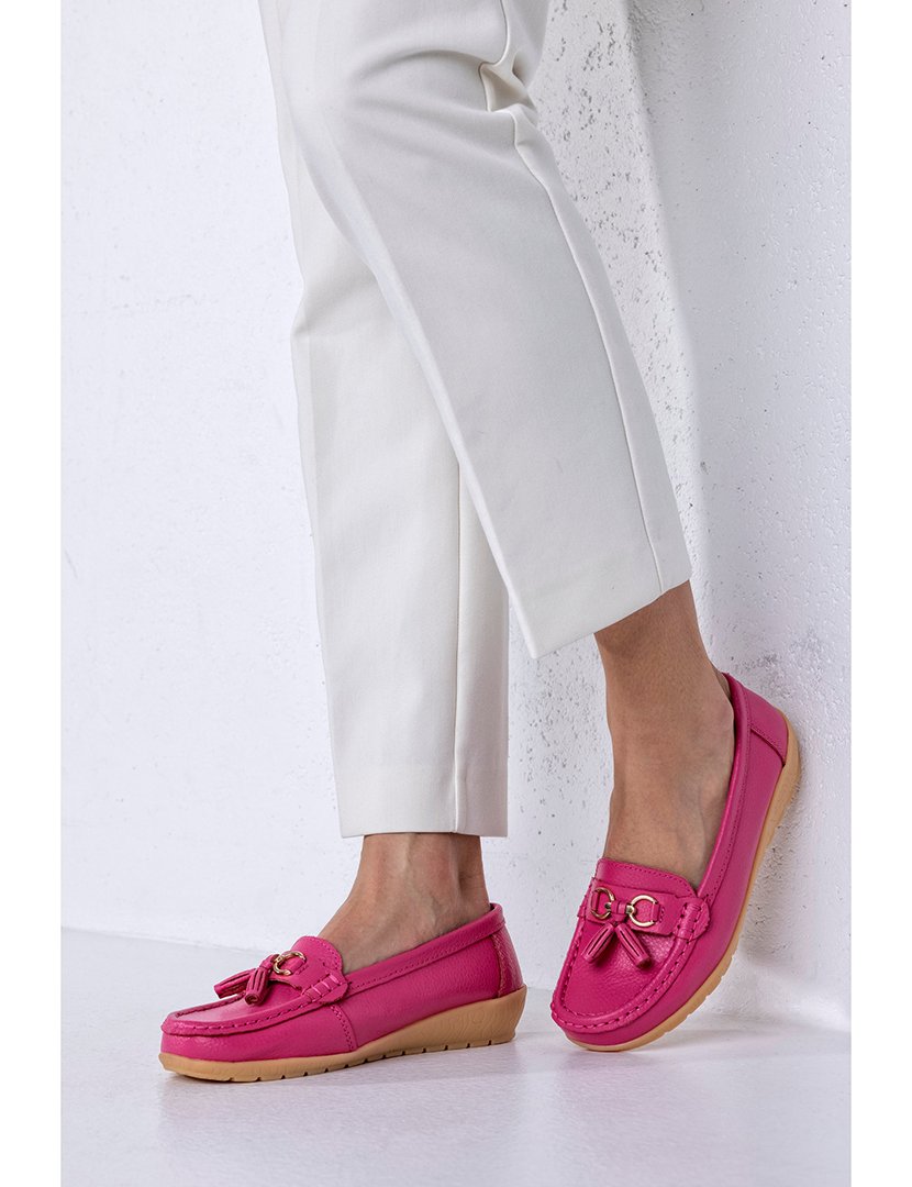 Mocassin Couro com borlas Rosa