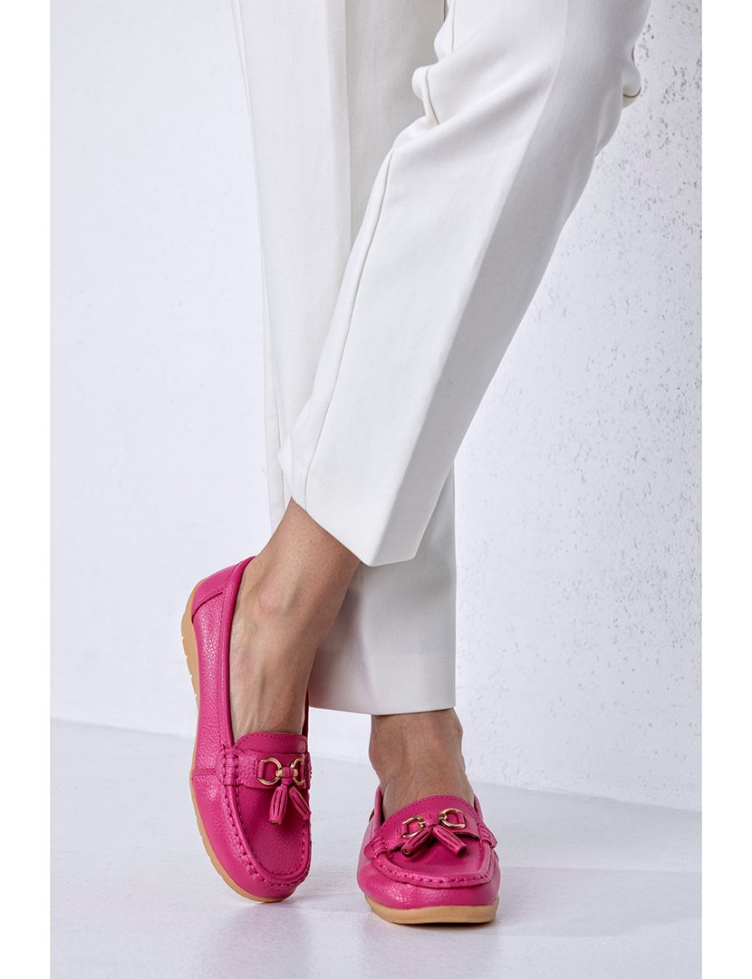 Mocassin Couro com borlas Rosa