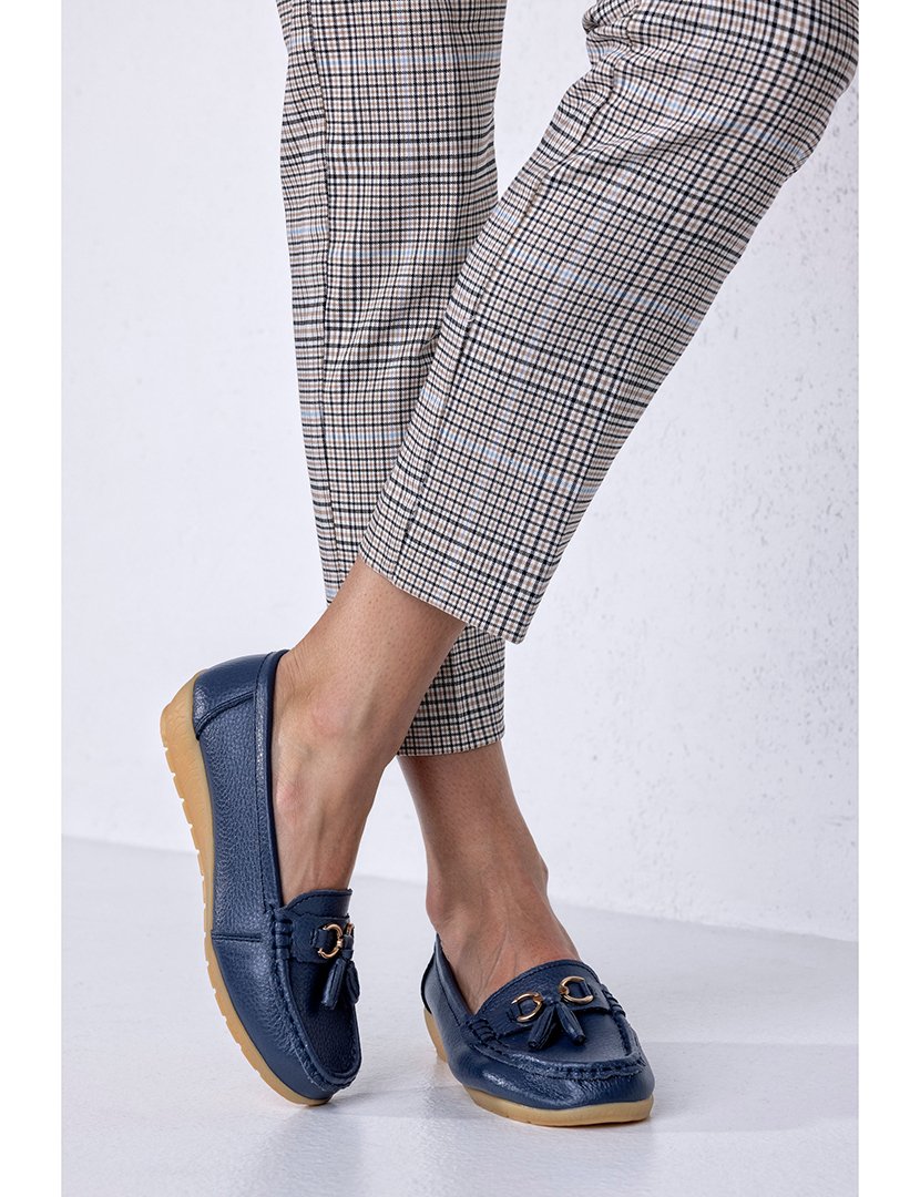 Mocassin Couro com borlas Azul