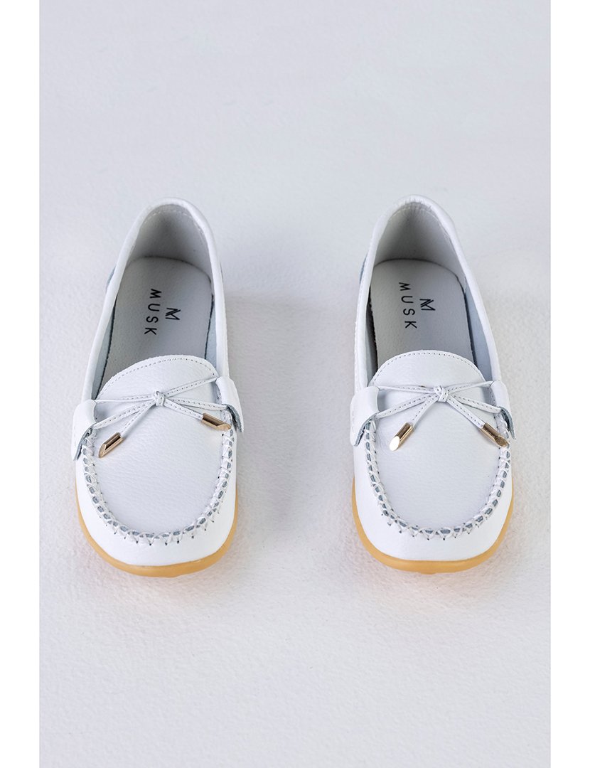 Mocassin Couro com laço Branco