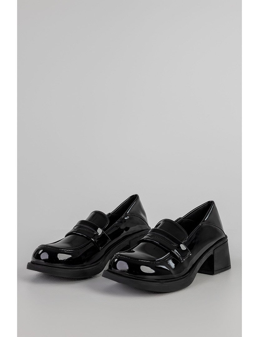 Mocassin com Salto Preto