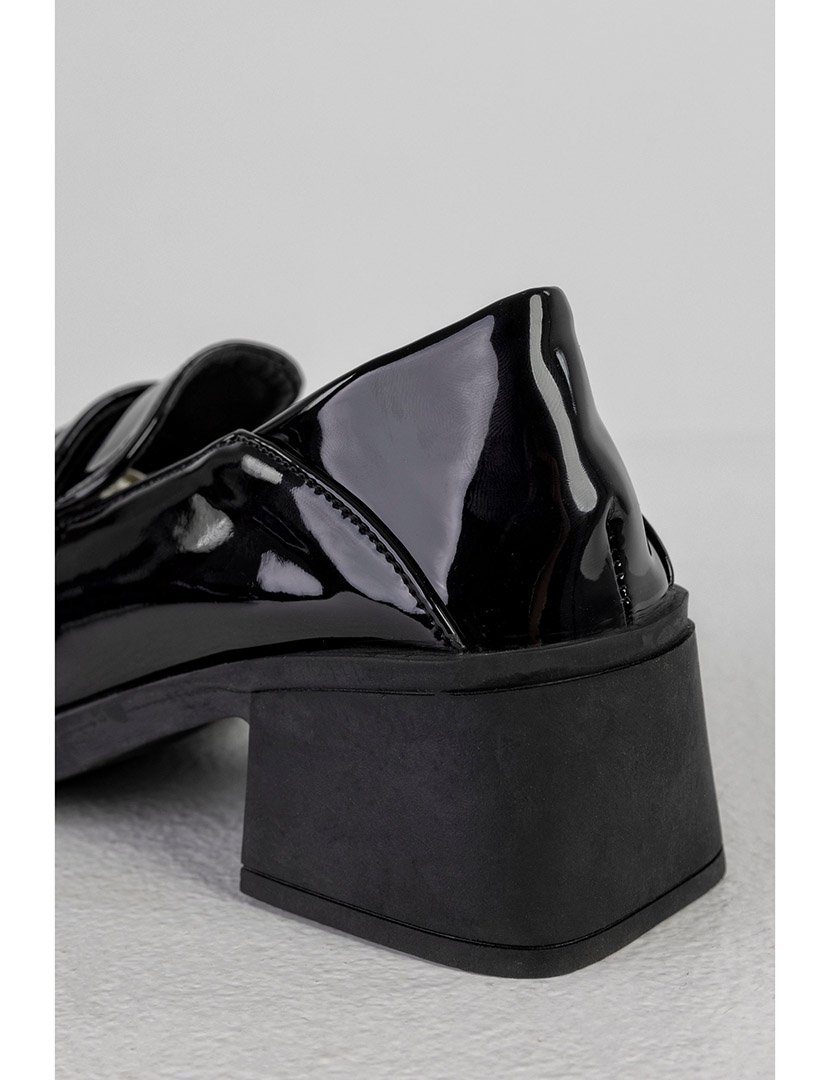 Mocassin com Salto Preto