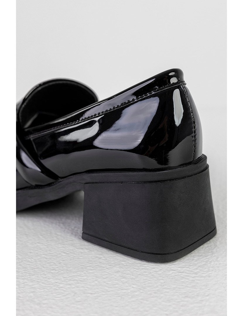 Mocassin com Salto Preto