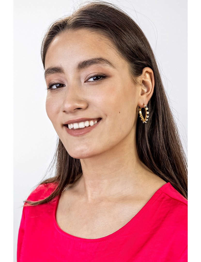 Brincos Dourados e Preto