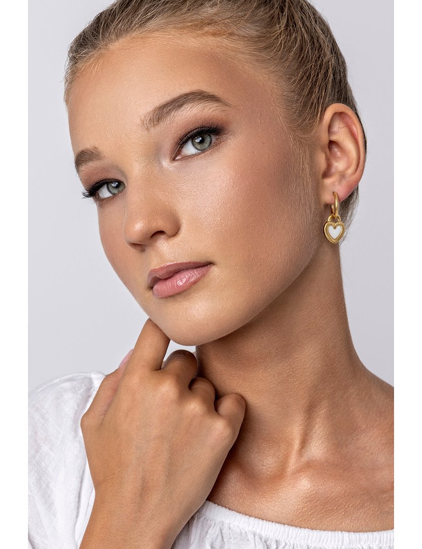 Brincos Dourados e Preto