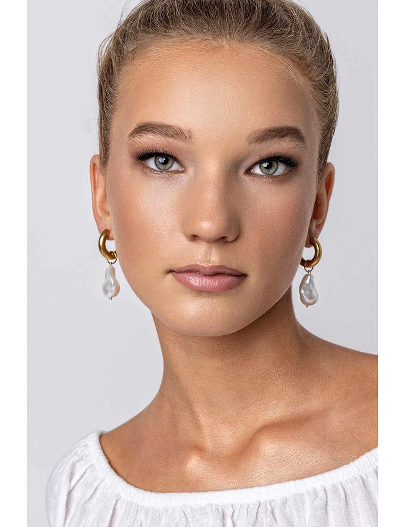 Brincos Pérola e Dourados