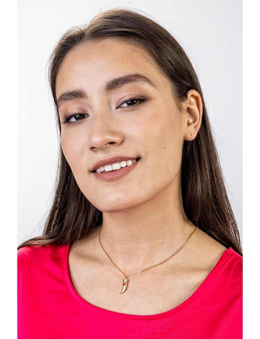 Colar Dourado e Vermelho