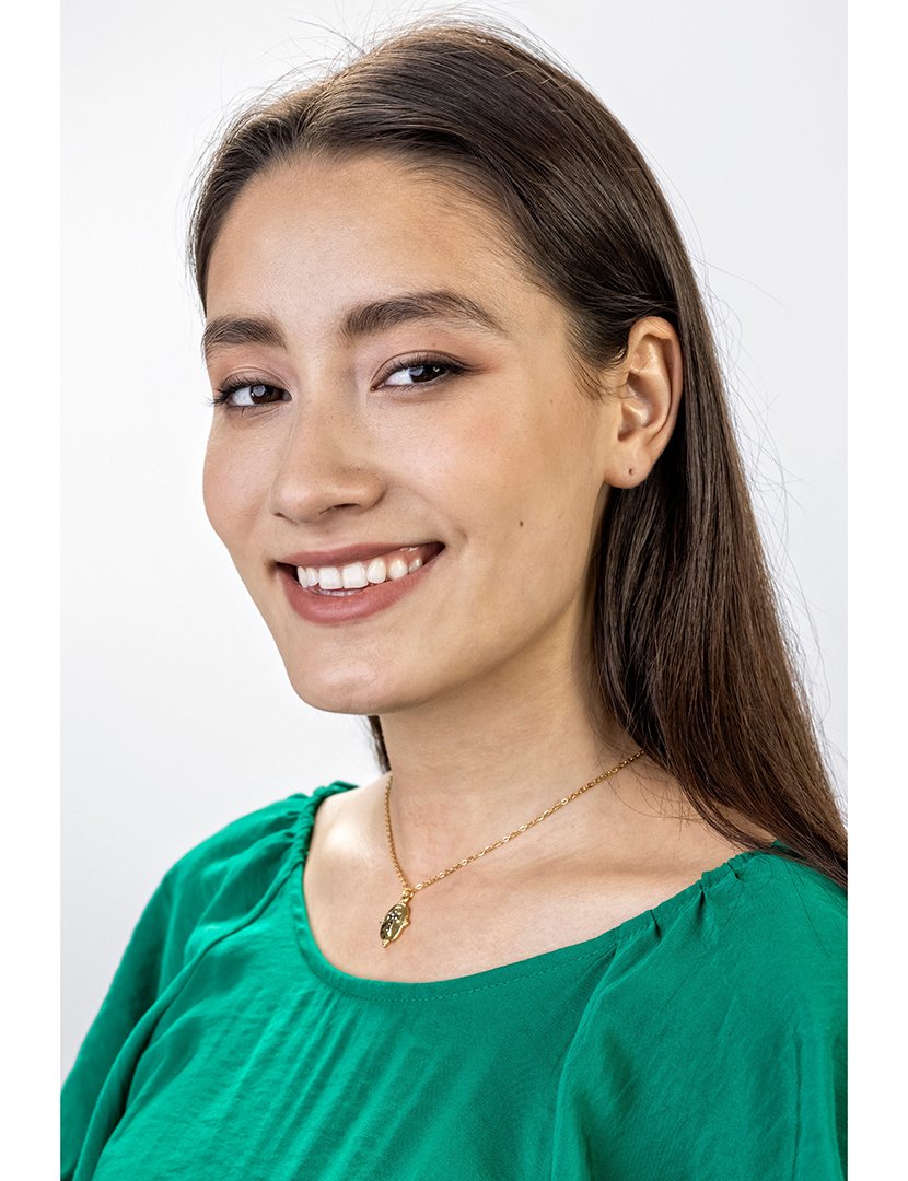 Colar Dourado e Cinzento