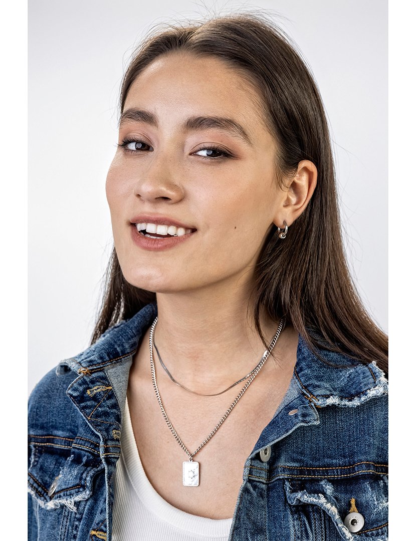 Colar Prateado e Madrepérola