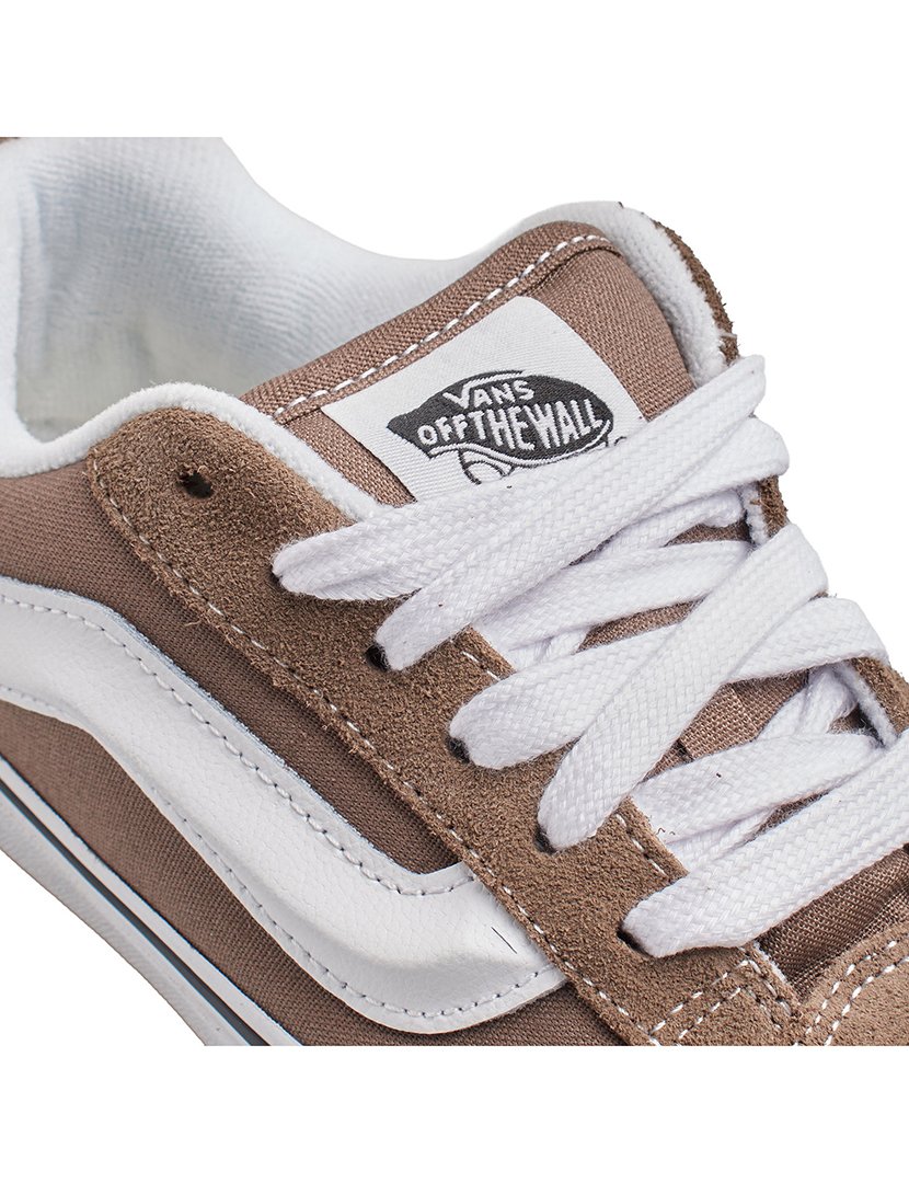 Ténis Unisexo Castanho