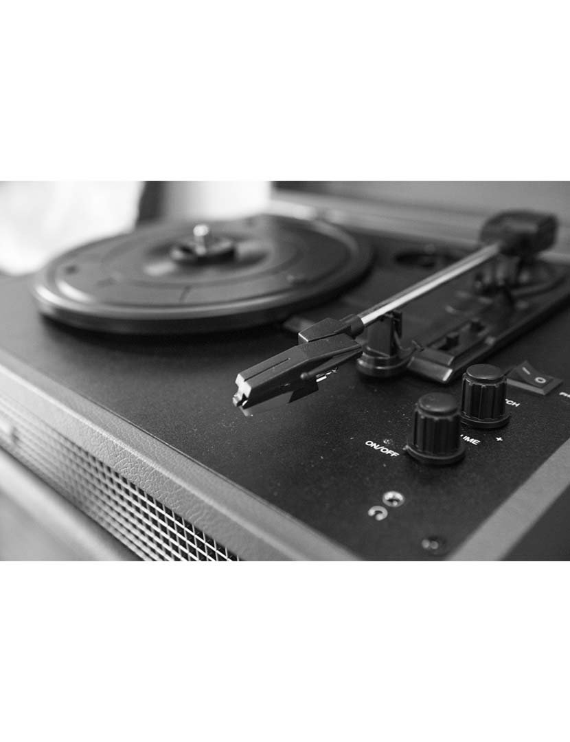 Gira-Discos T1 Preto