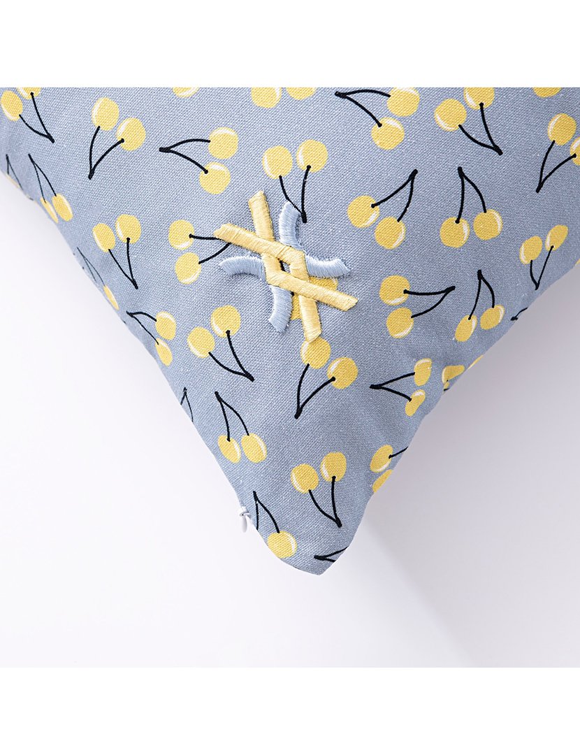 Almofada Cerejas Amarelas 40x40 cm