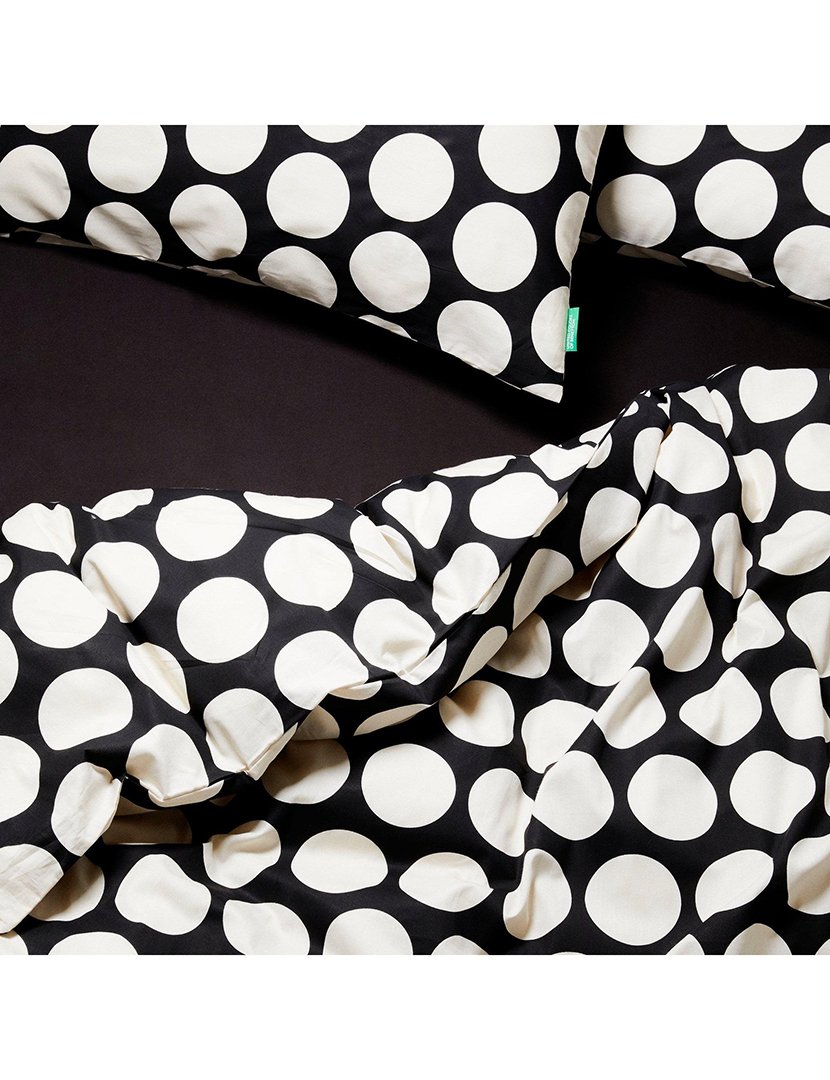 Conjunto Capa Edredon Bolas Preto 200x200x40+50x85 cm