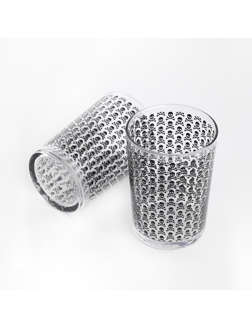 Conjunto 2 copos de sidra com caveiras