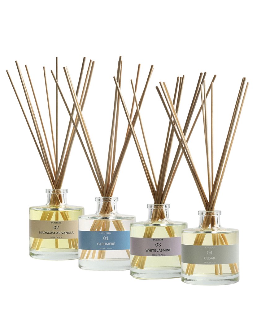 Conjunto de 4 difusores Mikado de 200ml com fragrâncias Cashmere-Baunilha de Madagascar-Jasmim Branco-Cedro.