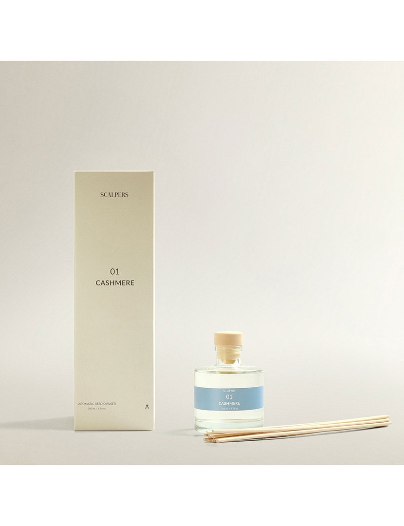 Conjunto de 4 difusores Mikado de 200ml com fragrâncias Cashmere-Baunilha de Madagascar-Jasmim Branco-Cedro.