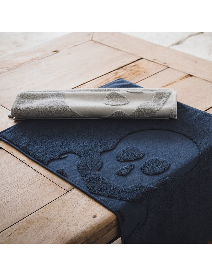 Tapete banho caveira 50x80 cm azul marinho