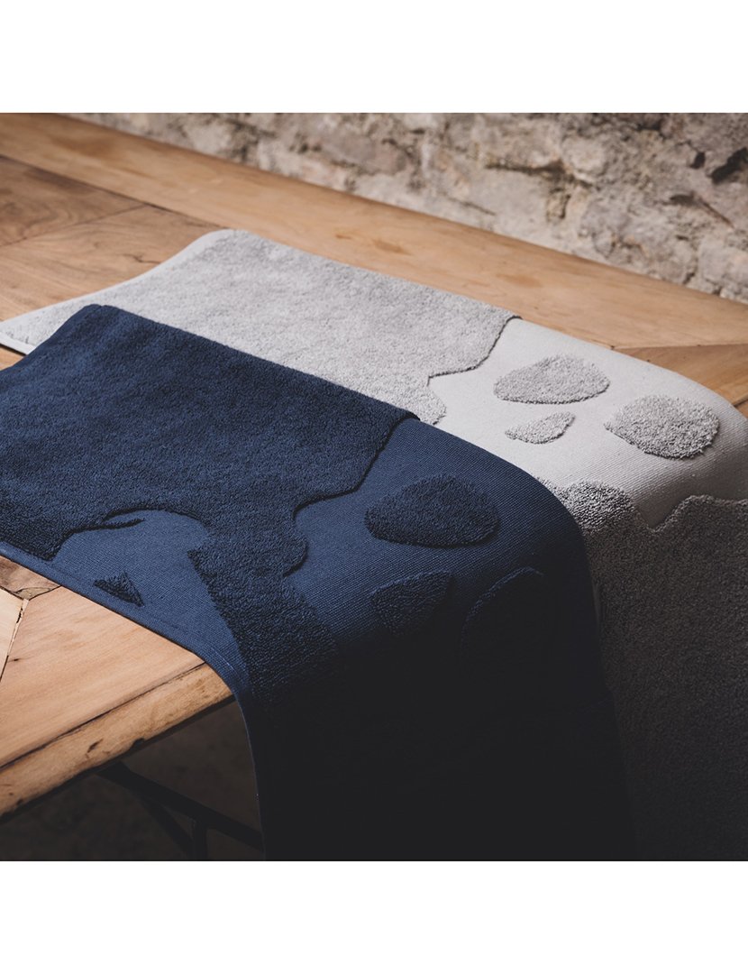 Tapete de Banho Antiderrapante Caveira 50x80 cm Cinzento