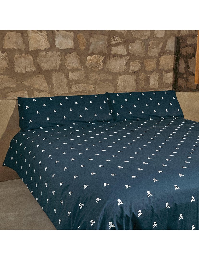 Conjunto Cama 260x240 cm - capa de edredon + 2 fronhas caveiras Azul Marinho