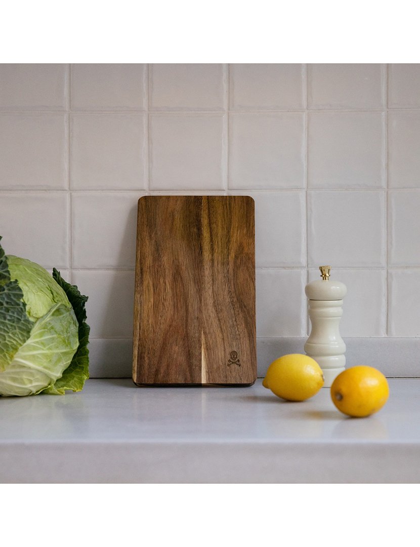 Conjunto de facas + tábua de madeira