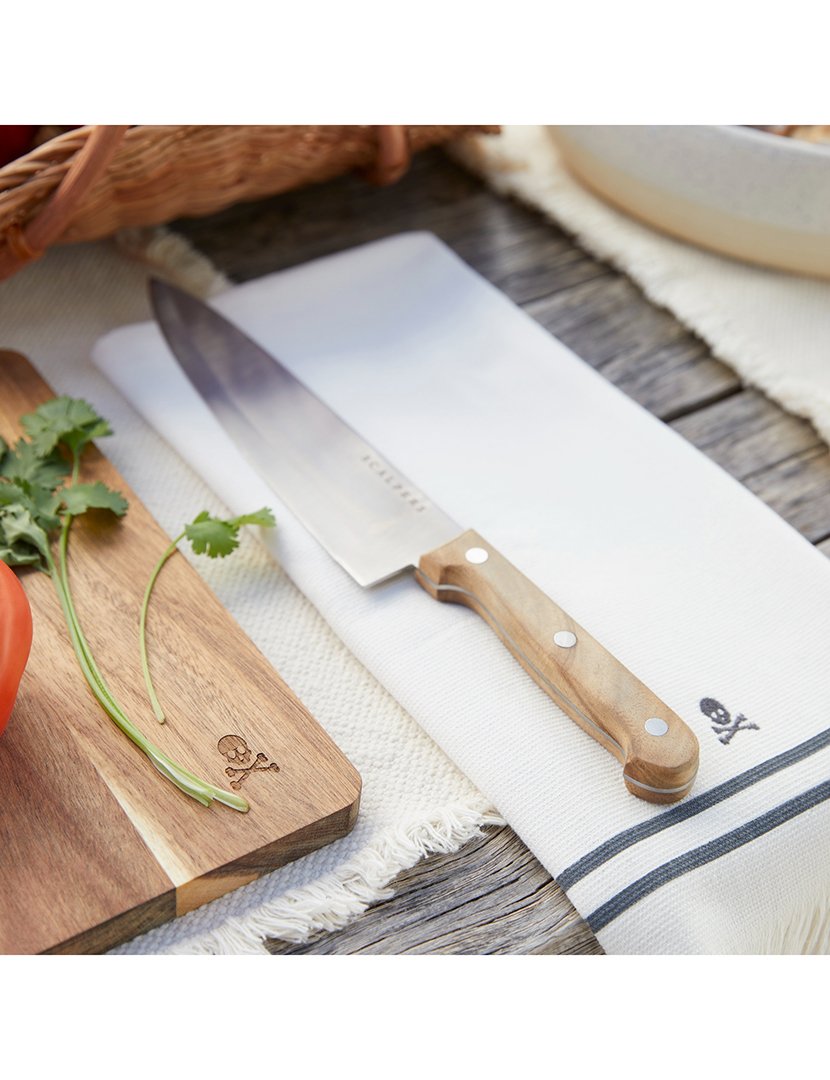 Conjunto de facas + tábua de madeira