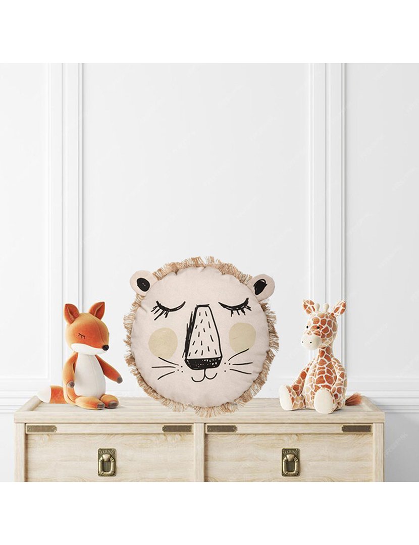 Almofada leão com franjas