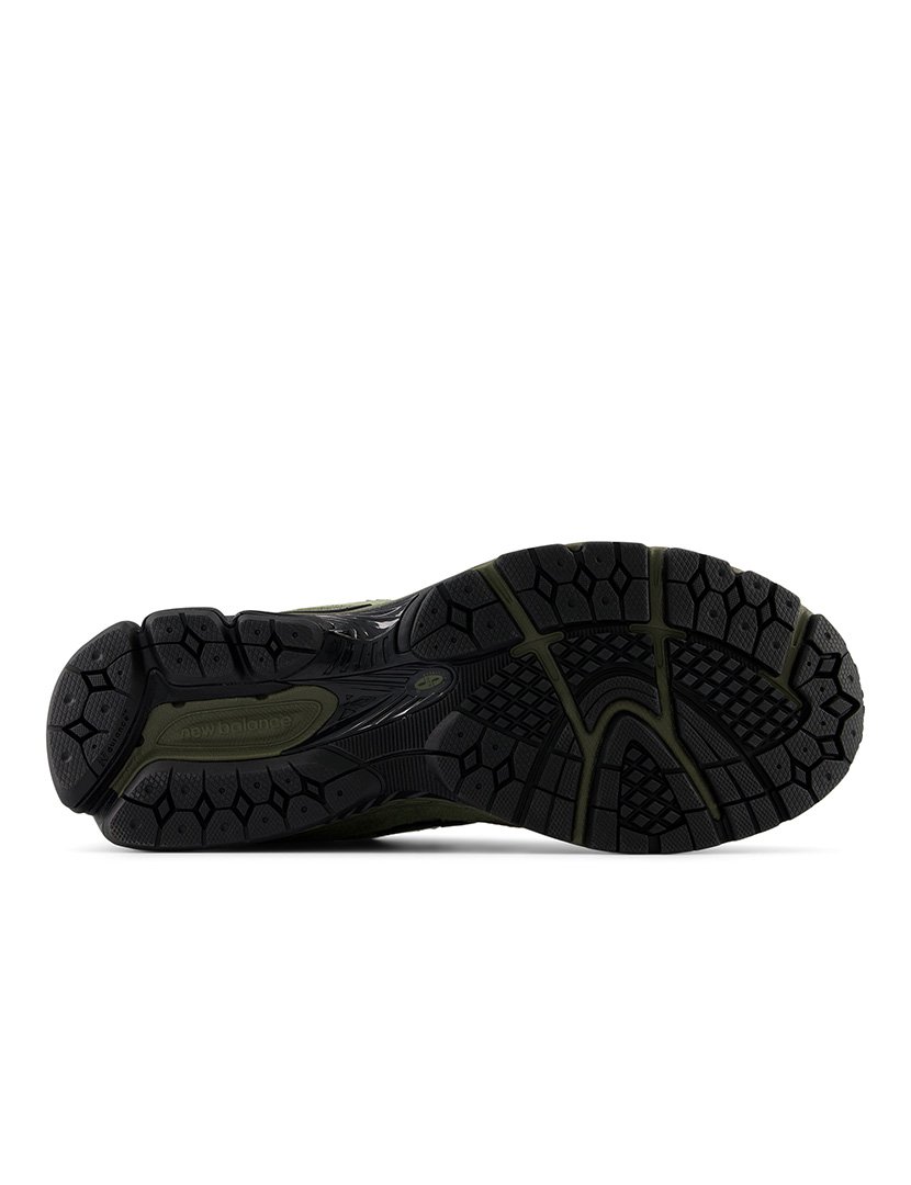 Ténis 2002R Dark Camo