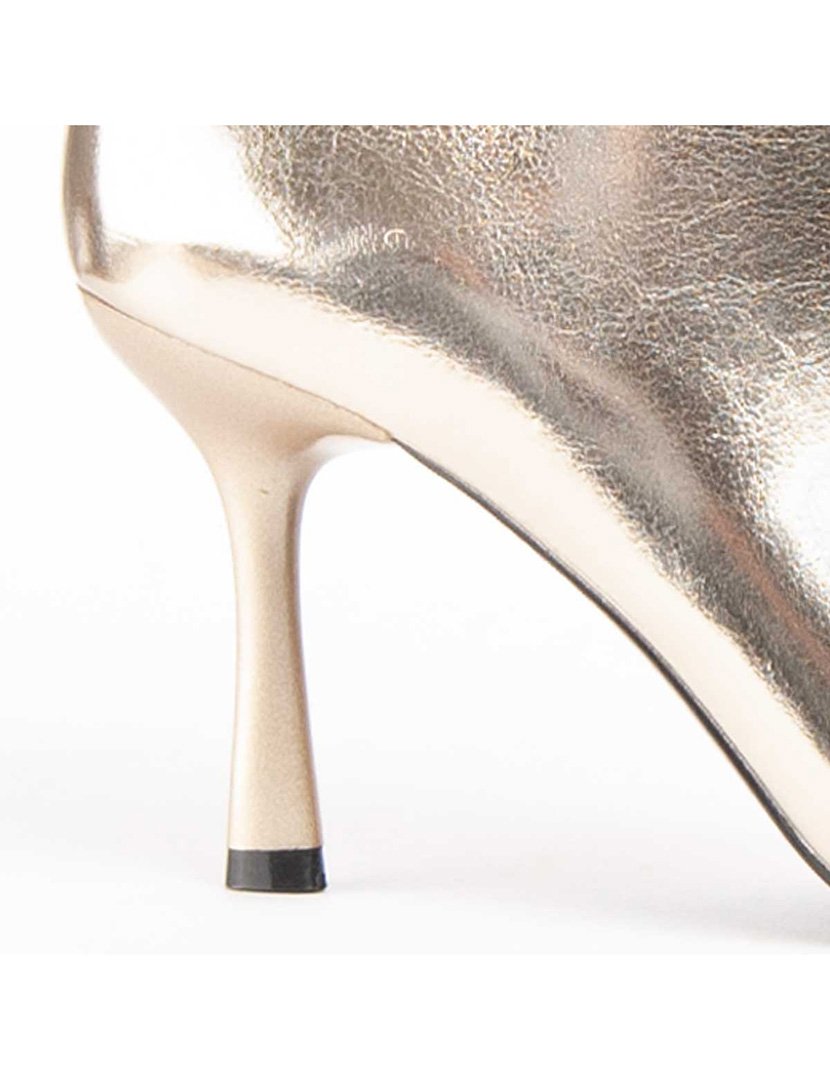 Botins com Salto Senhora Dourado