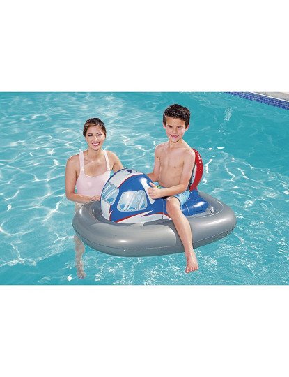 Navio De Batalha Galática Com Pegas Best