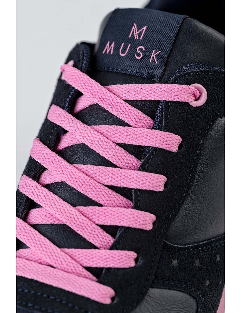 Ténis Senhora Azul e Rosa