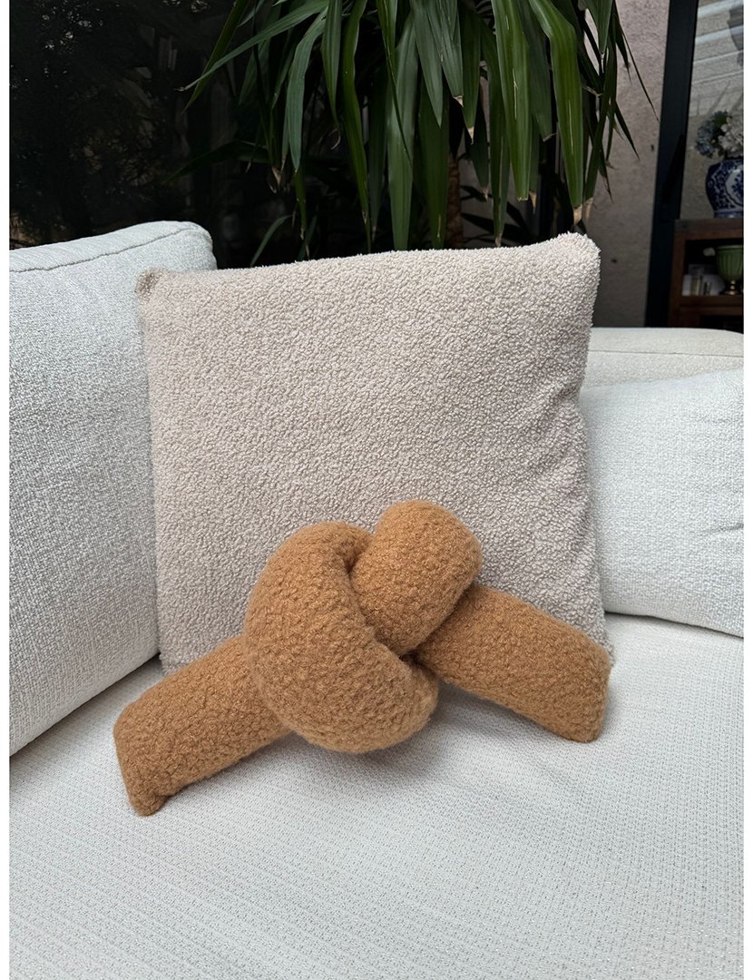 Almofada Ask Dugum Castanho